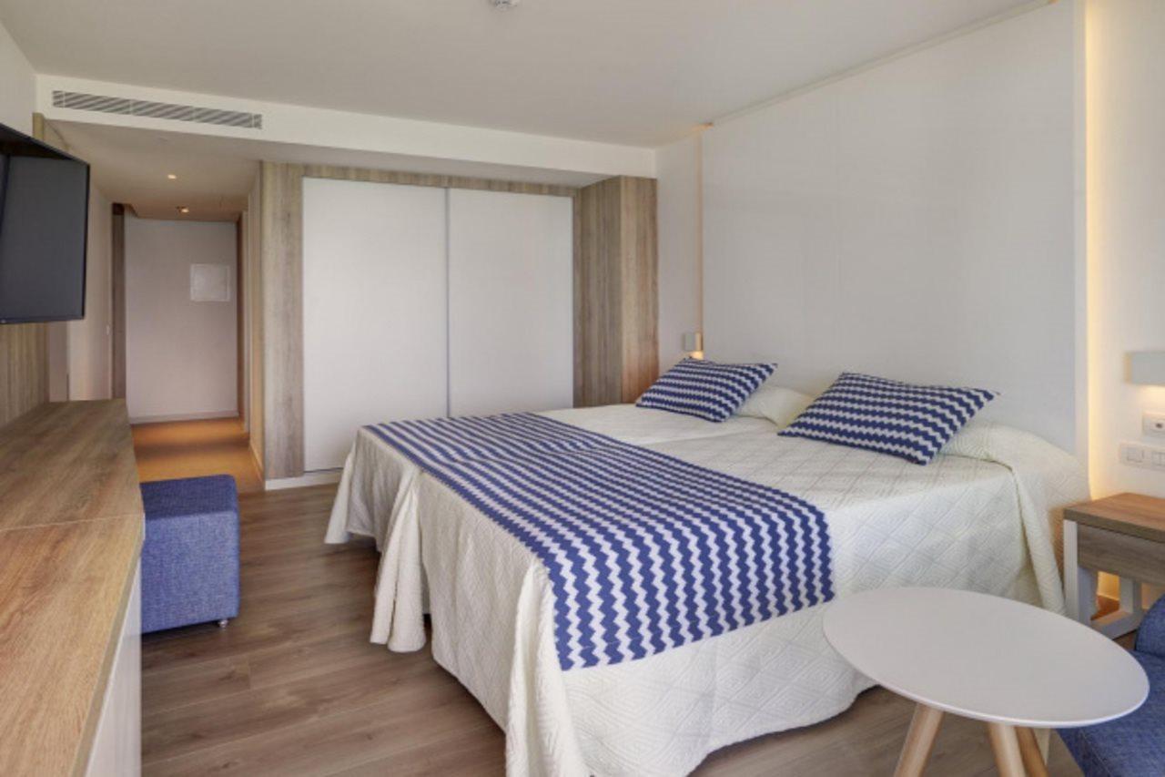 Hipotels Bahia Cala Millor - Adults Only Exterior photo