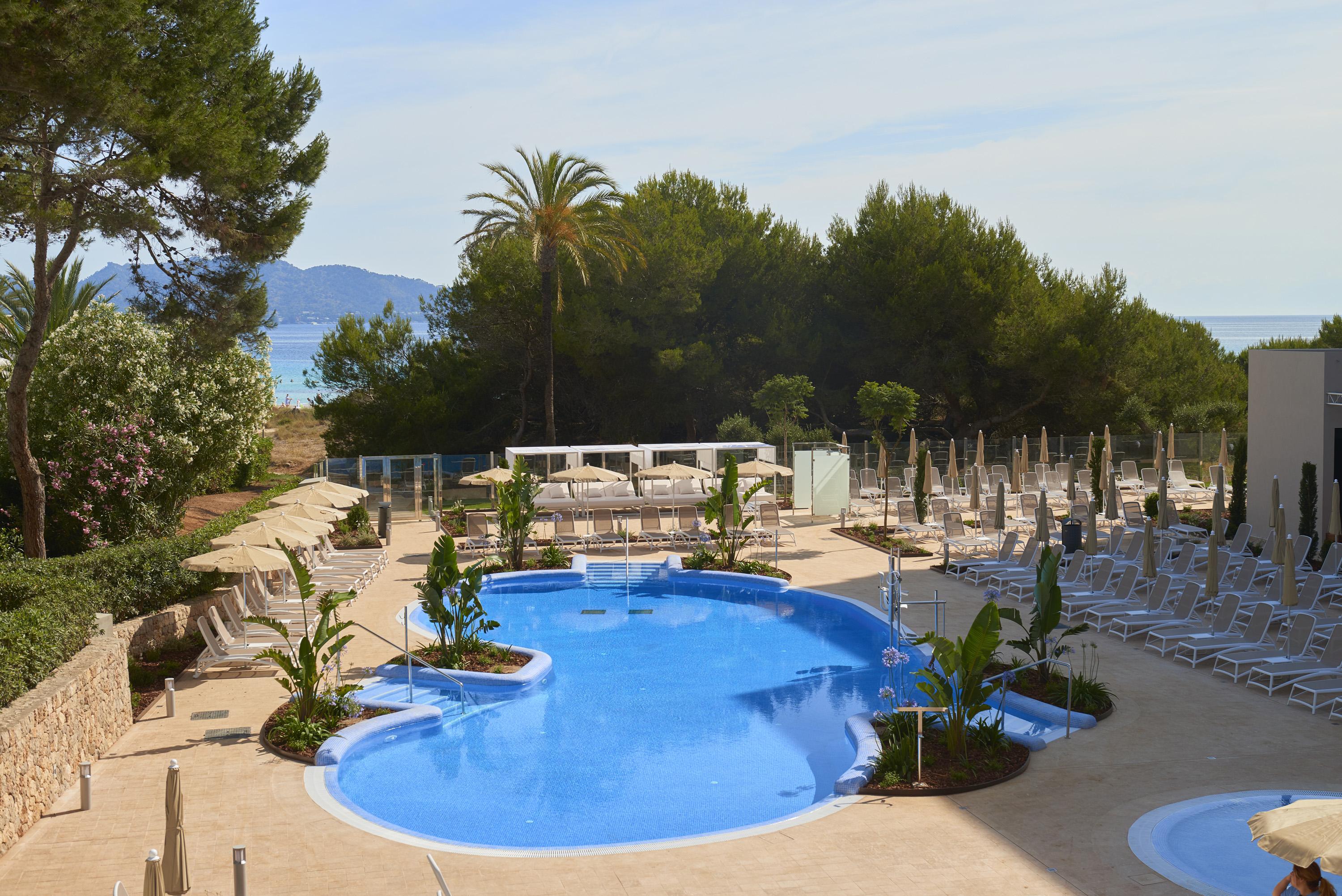 Hipotels Bahia Cala Millor - Adults Only Exterior photo