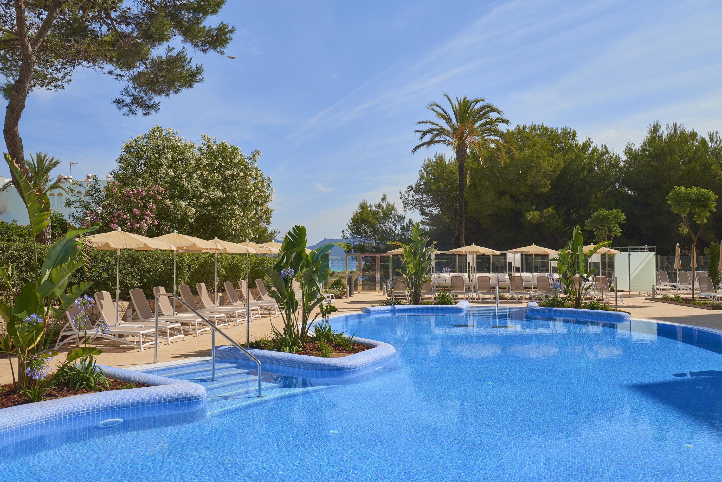 Hipotels Bahia Cala Millor - Adults Only Exterior photo