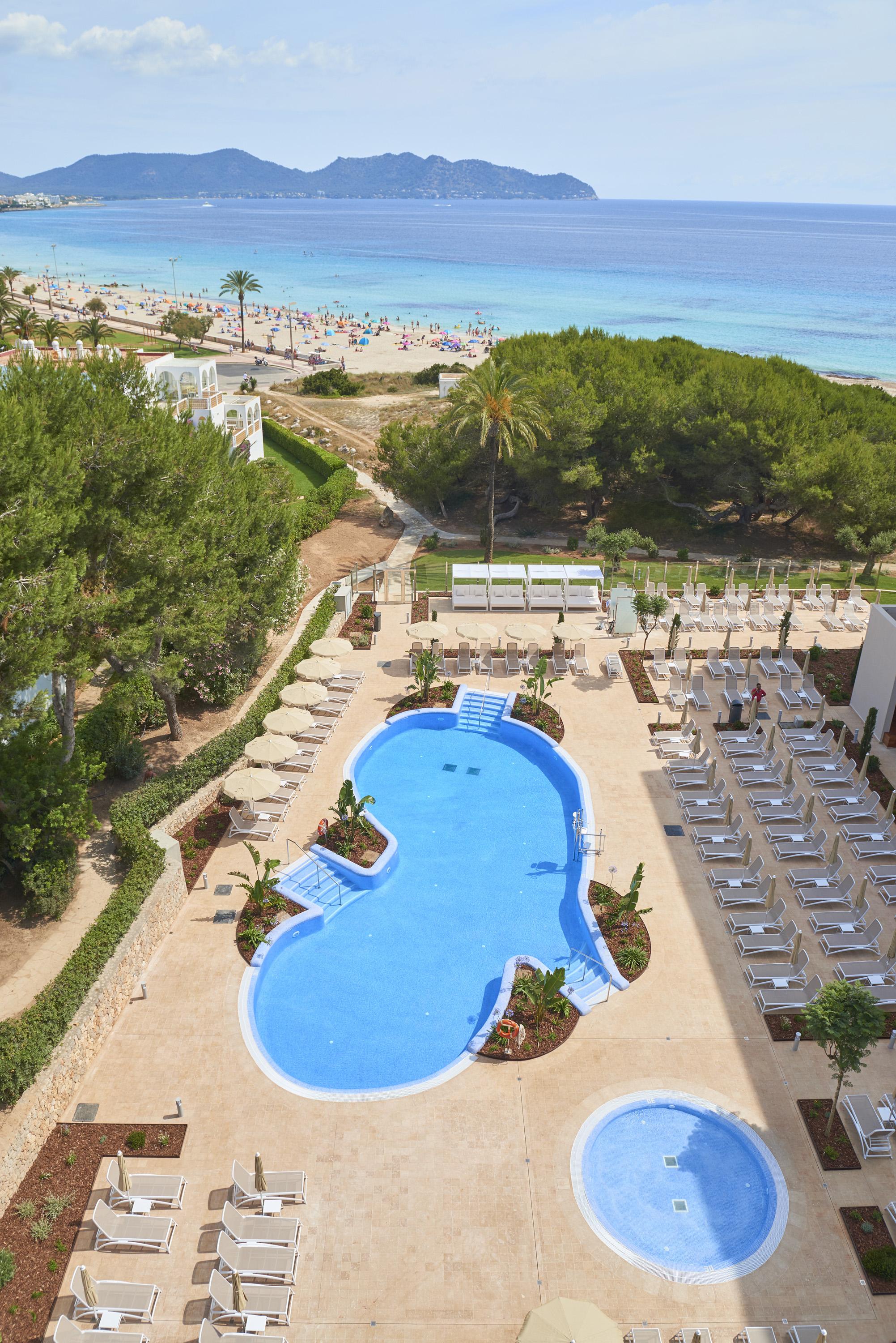 Hipotels Bahia Cala Millor - Adults Only Exterior photo